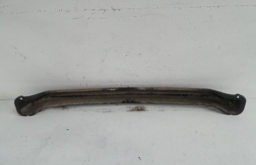 VW Polo 6N Bj.97 Tr&auml;ger Metalltr&auml;ger Sto&szlig;f&auml;nger hinten Breit